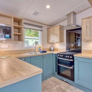Pet friendly Gold Holiday Caravan 2 Bed